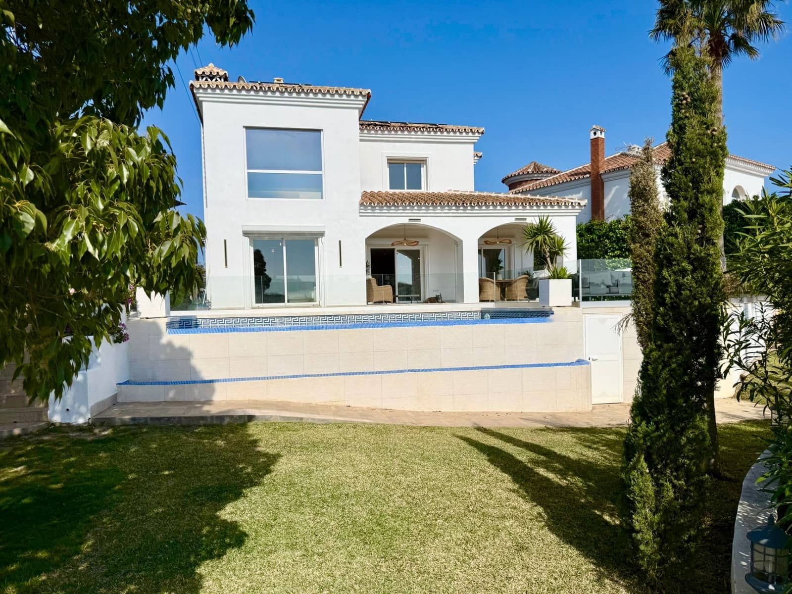 3 sovrum Villa till salu i Riviera del Sol med pool garage - 1 319 000 € (Ref: 9808048)