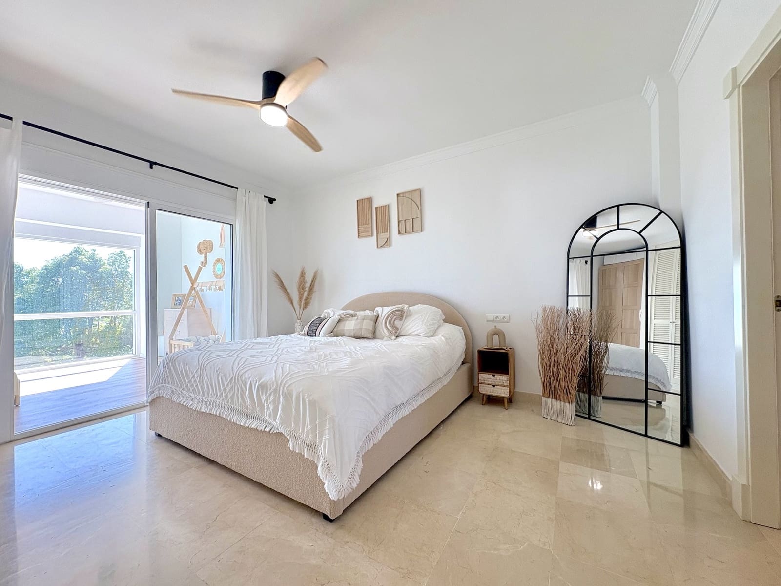 3 bedroom Villa for sale in Riviera del Sol with pool garage - € 1,280,000 (Ref: 9808048)