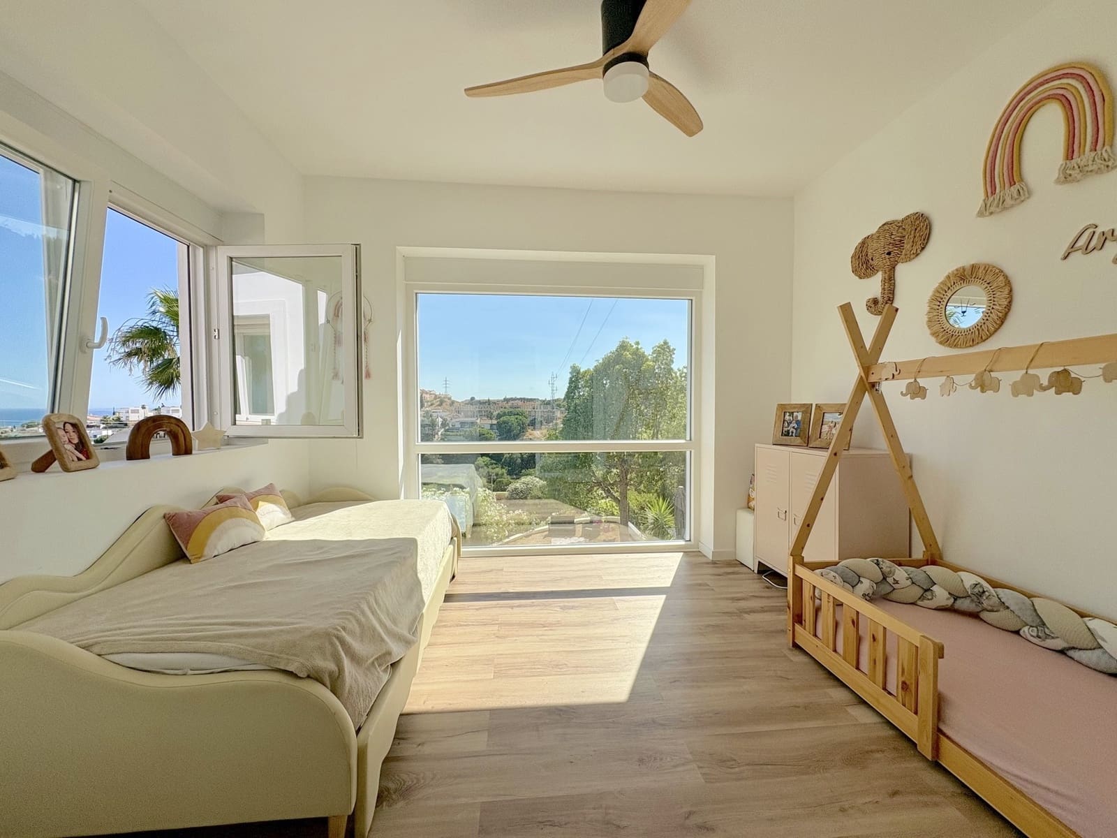 3 bedroom Villa for sale in Riviera del Sol with pool garage - € 1,280,000 (Ref: 9808048)