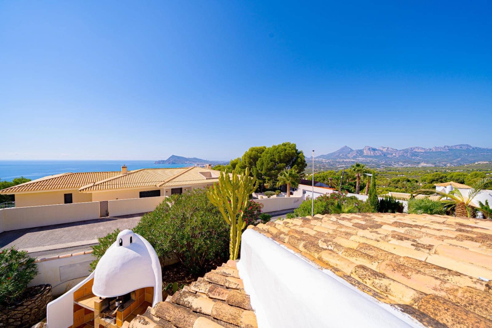 4 sovrum Villa till salu i Altea med pool garage - 1 500 000 € (Ref: 9813345)