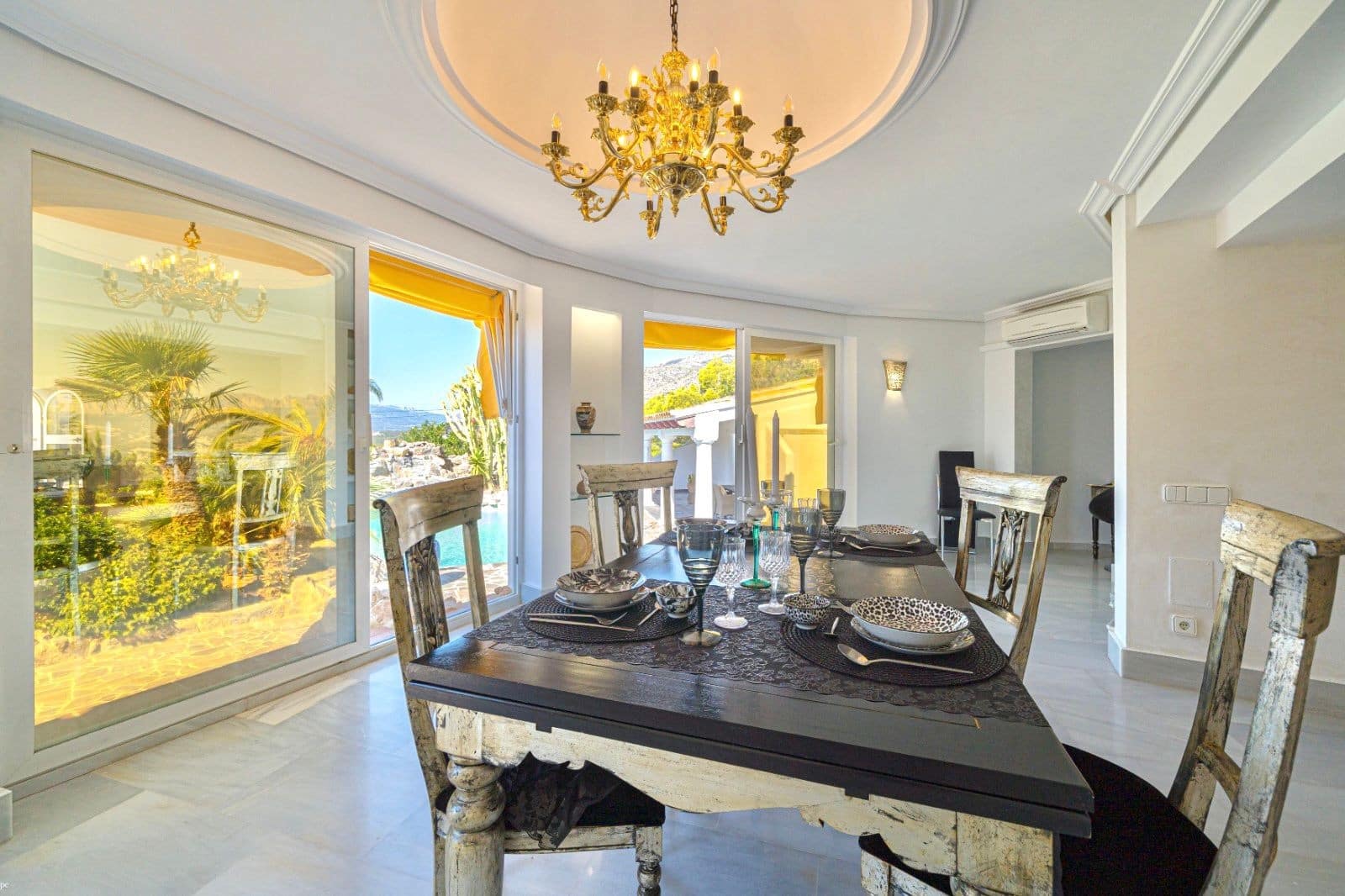 4 sovrum Villa till salu i Altea med pool garage - 1 500 000 € (Ref: 9813345)