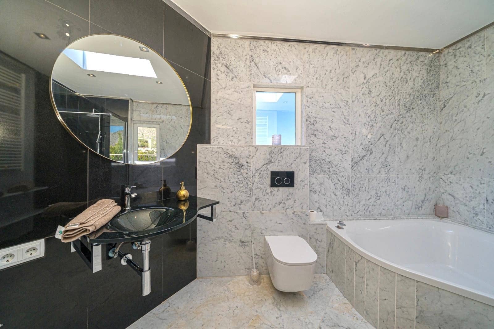 4 sovrum Villa till salu i Altea med pool garage - 1 500 000 € (Ref: 9813345)