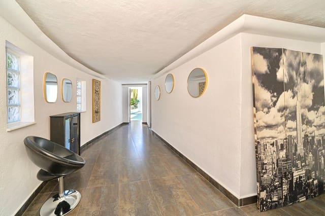 4 sovrum Villa till salu i Altea med pool garage - 1 500 000 € (Ref: 9813345)