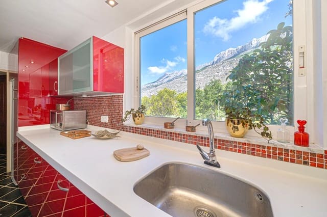 4 sovrum Villa till salu i Altea med pool garage - 1 500 000 € (Ref: 9813345)