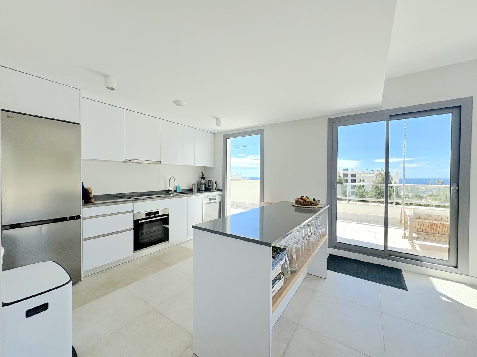 4 Zimmer Penthouse zu verkaufen in El Chaparral mit Pool Garage - 920.000 € (Ref: 9825327)