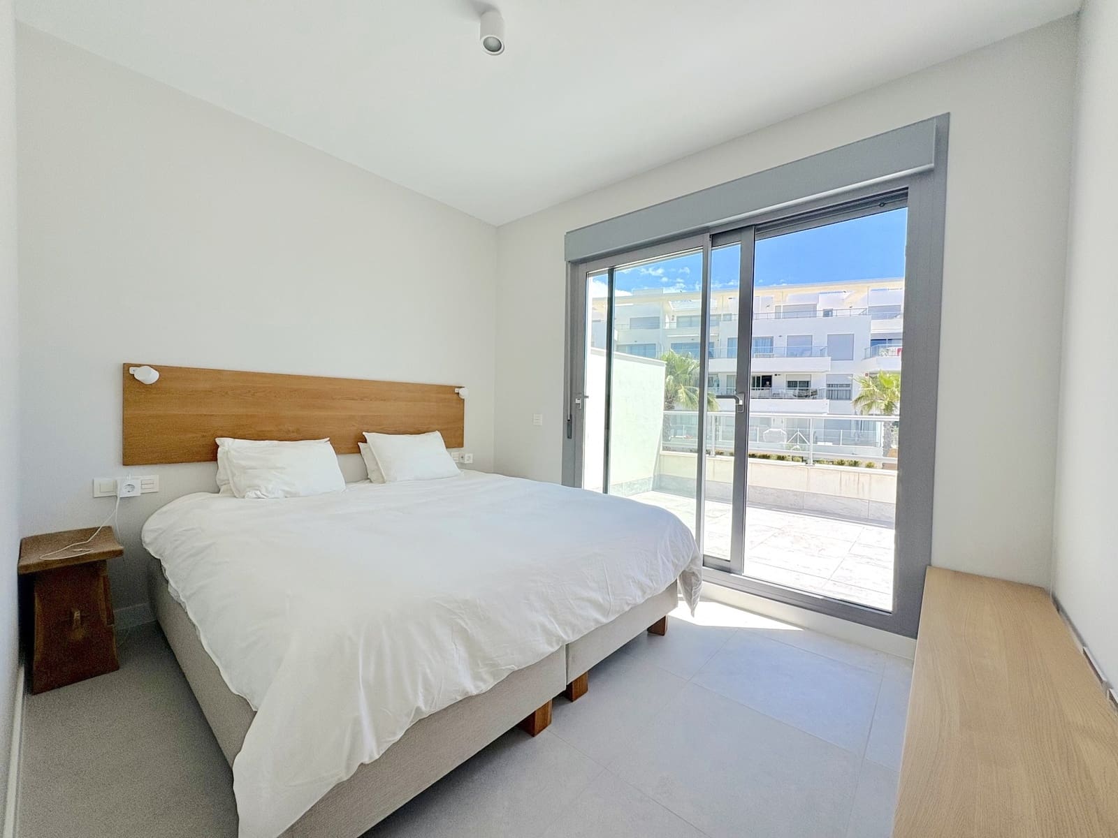 4 Zimmer Penthouse zu verkaufen in El Chaparral mit Pool Garage - 920.000 € (Ref: 9825327)