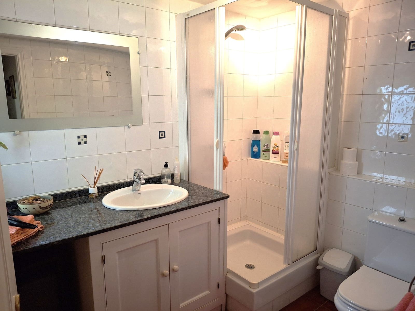 4 bedroom Townhouse for sale in La Alcaidesa with pool garage - € 610,000 (Ref: 9825329)
