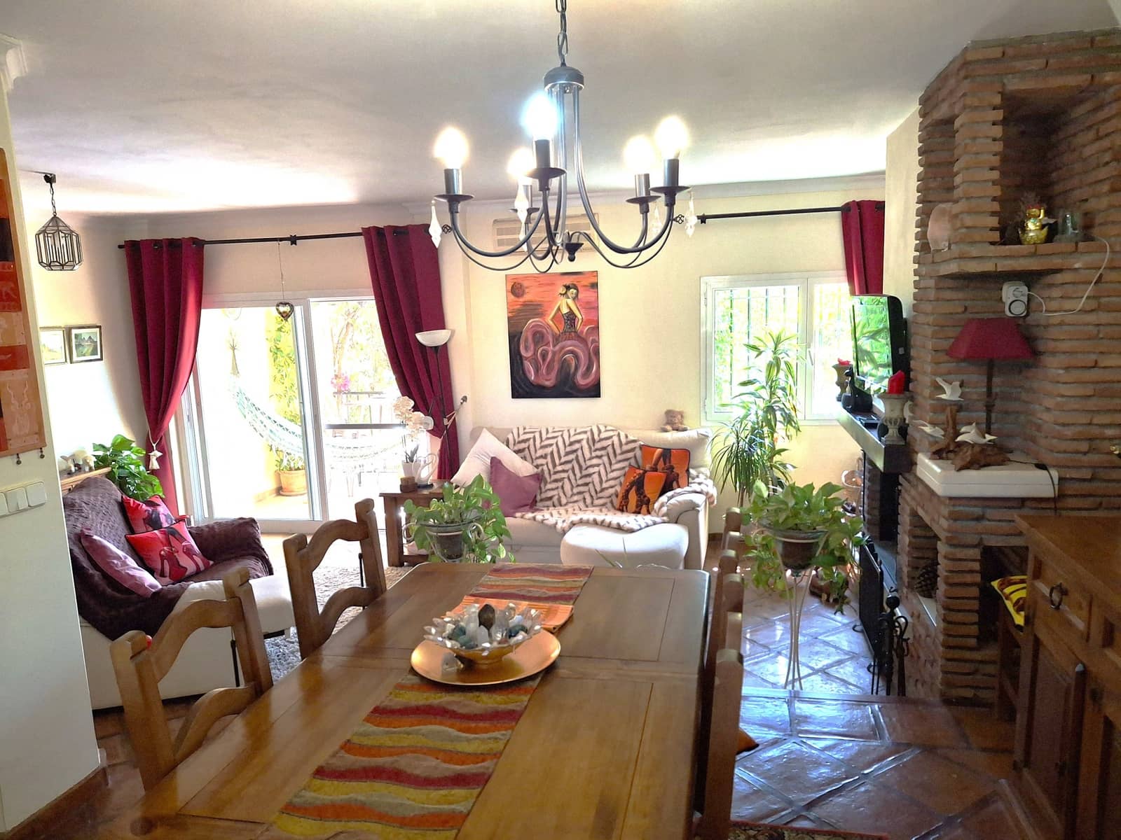 4 bedroom Townhouse for sale in La Alcaidesa with pool garage - € 610,000 (Ref: 9825329)