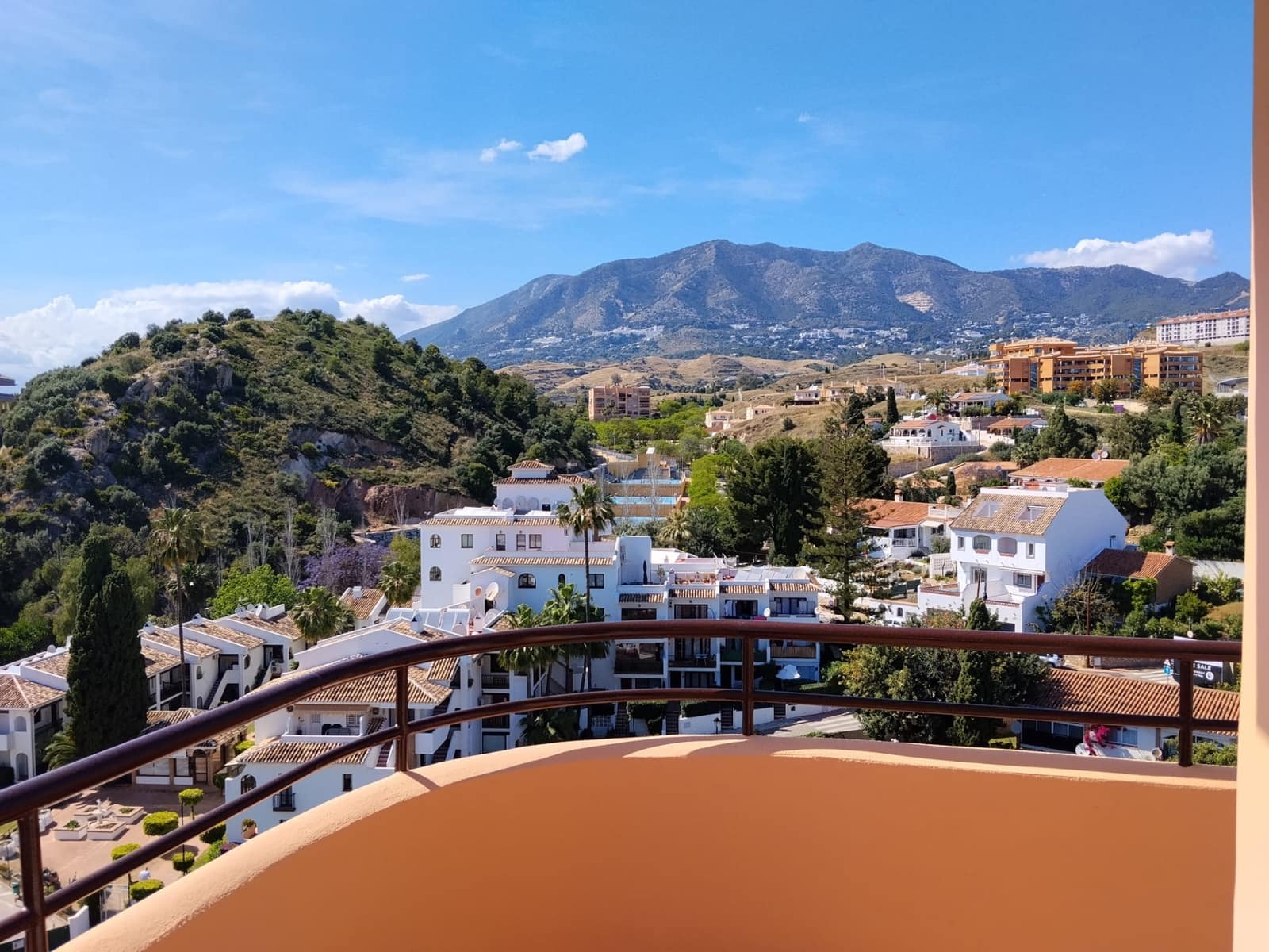 2 soveværelse Lejlighed til salg i Fuengirola med swimmingpool garage - € 385.000 (Ref: 9829251)