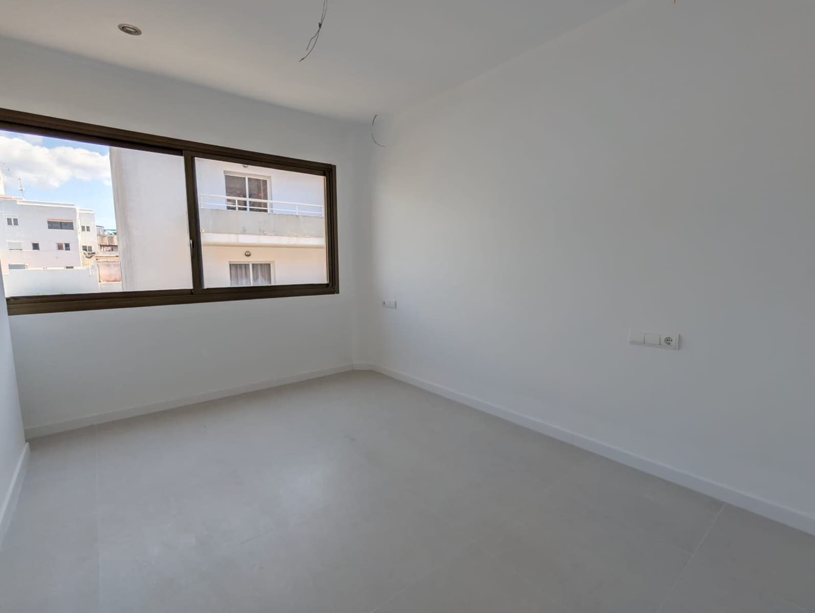 2 bedroom Apartment for sale in Sant Antoni de Portmany - € 359,900 (Ref: 9831598)
