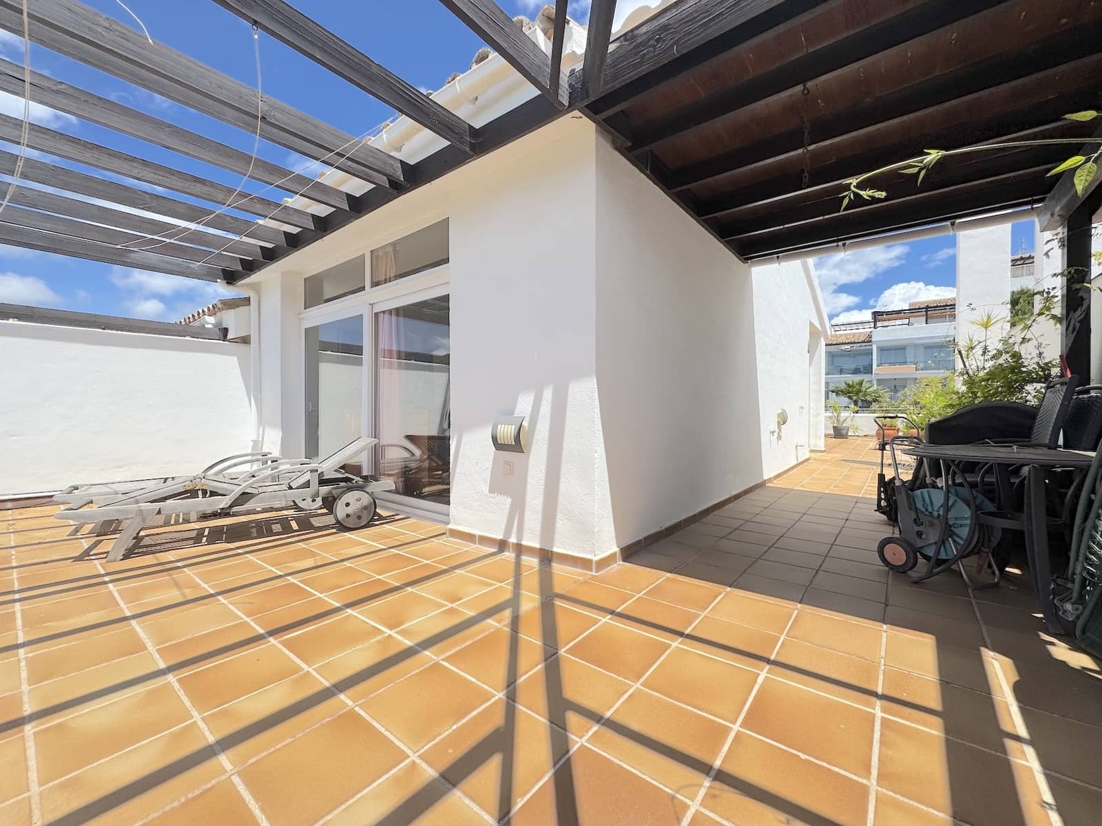 3 bedroom Penthouse for sale in Miraflores with pool garage - € 559,000 (Ref: 9831599)