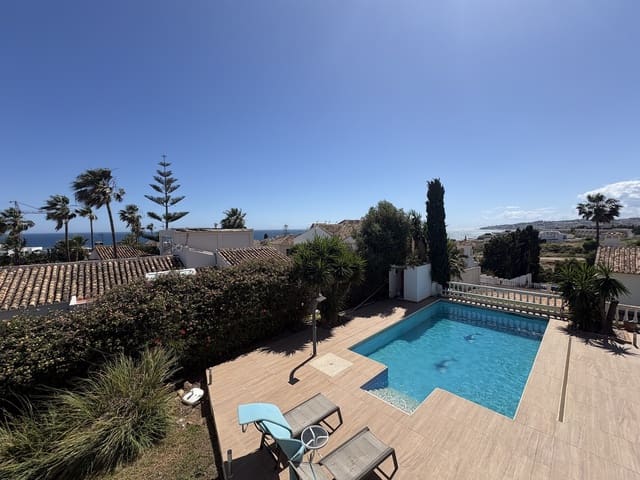 Chalet de 7 habitaciones en El Chaparral, Mijas en venta con piscina garaje - 1.350.000 € (Ref: 9831603)