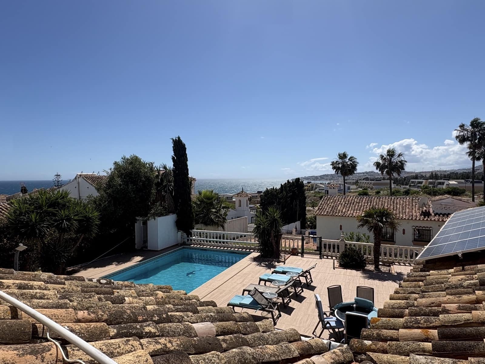 Chalet de 7 habitaciones en El Chaparral en venta con piscina garaje - 1.350.000 € (Ref: 9831603)