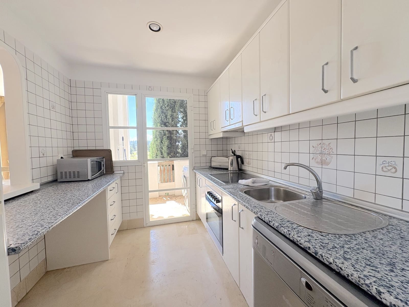 3 bedroom Penthouse for sale in Mijas Costa with pool garage - € 350,000 (Ref: 9836692)