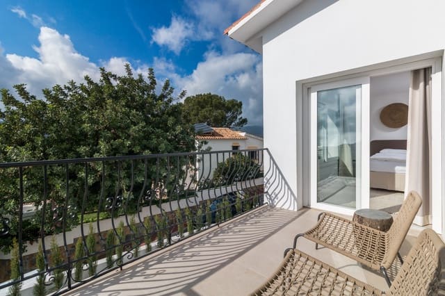 2 sovrum Semi-fristående Villa till salu i Istán med pool - 450 000 € (Ref: 9843466)