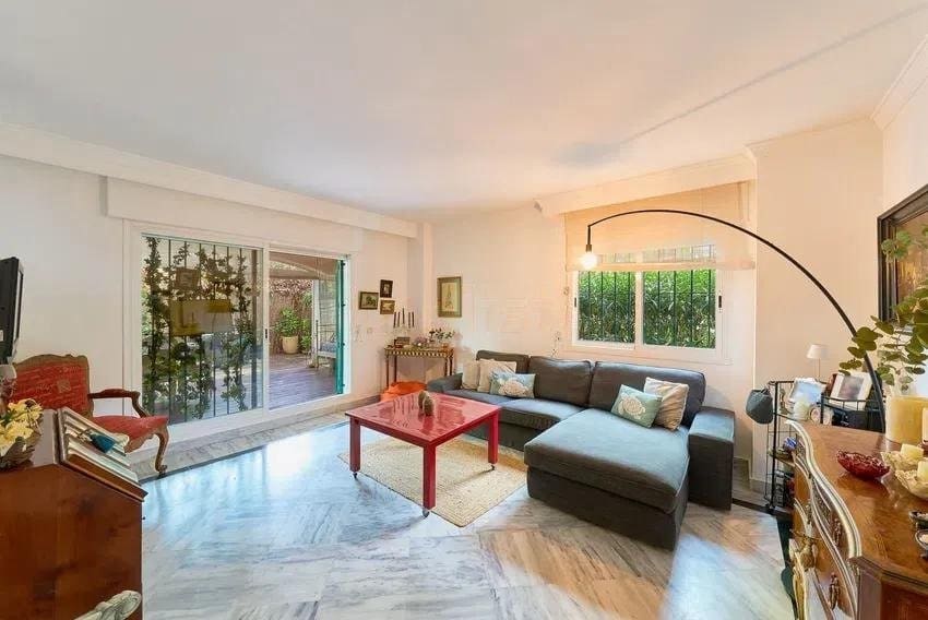 3 soverom Leilighet til salgs i Marbella med svømmebasseng garasje - € 610 000 (Ref: 9849452)