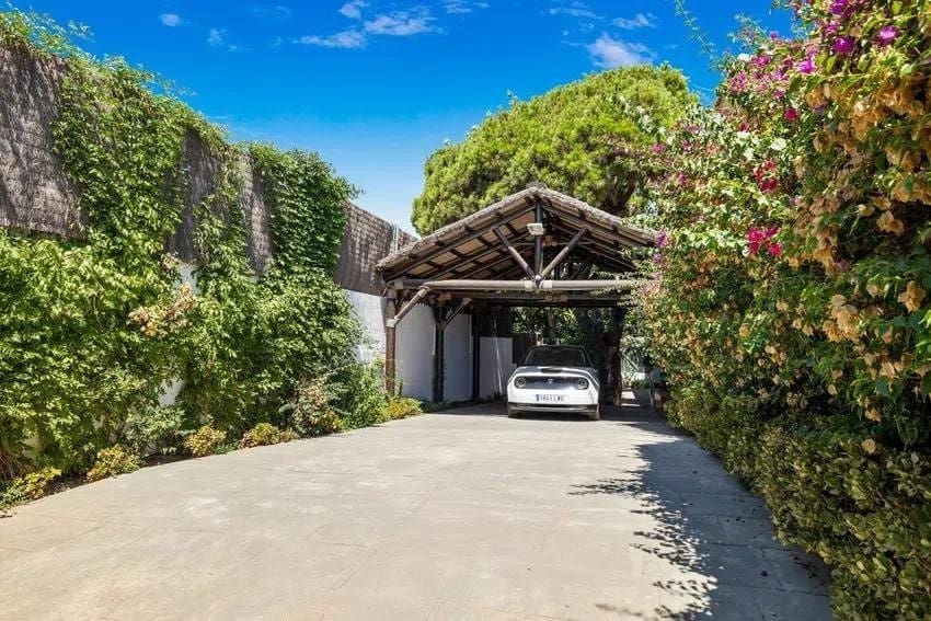6 makuuhuone Huvila myytävänä paikassa Marbella mukana uima-altaan 
autotalli - 1 795 000 € (Ref: 9849454)