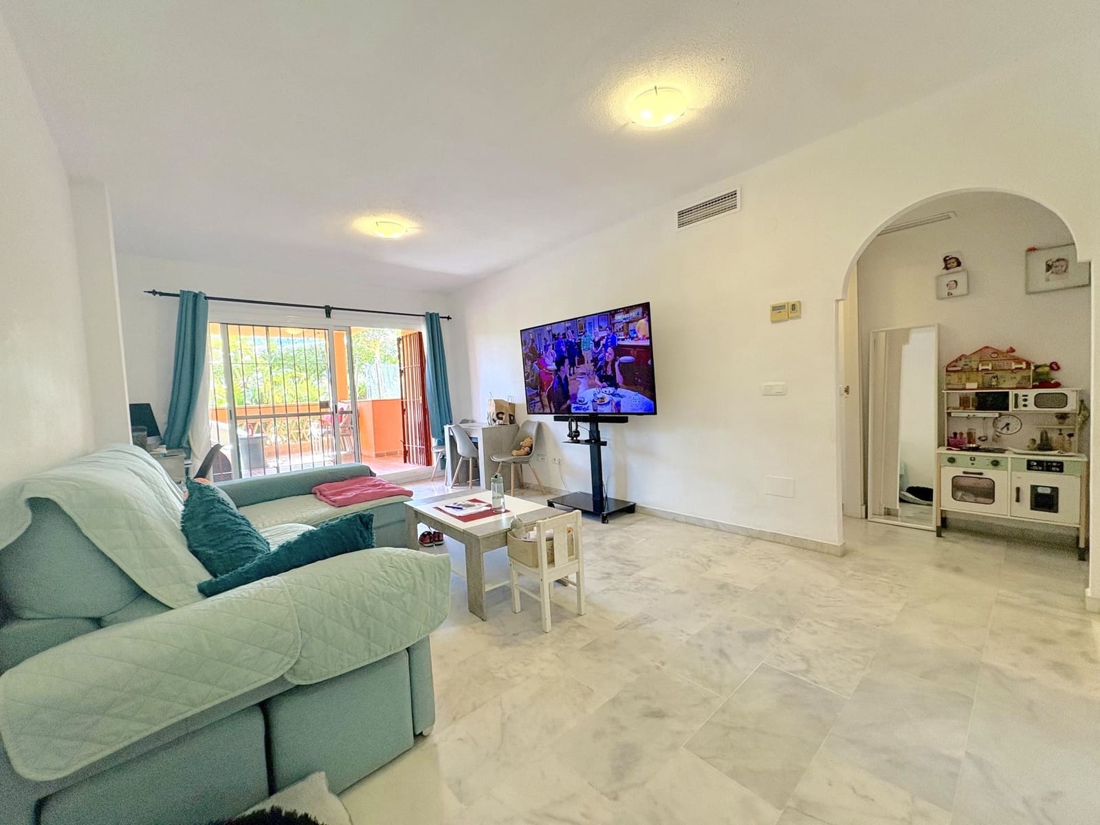 2 slaapkamer Appartement te koop in Marbella met zwembad garage - € 325.000 (Ref: 9849456)