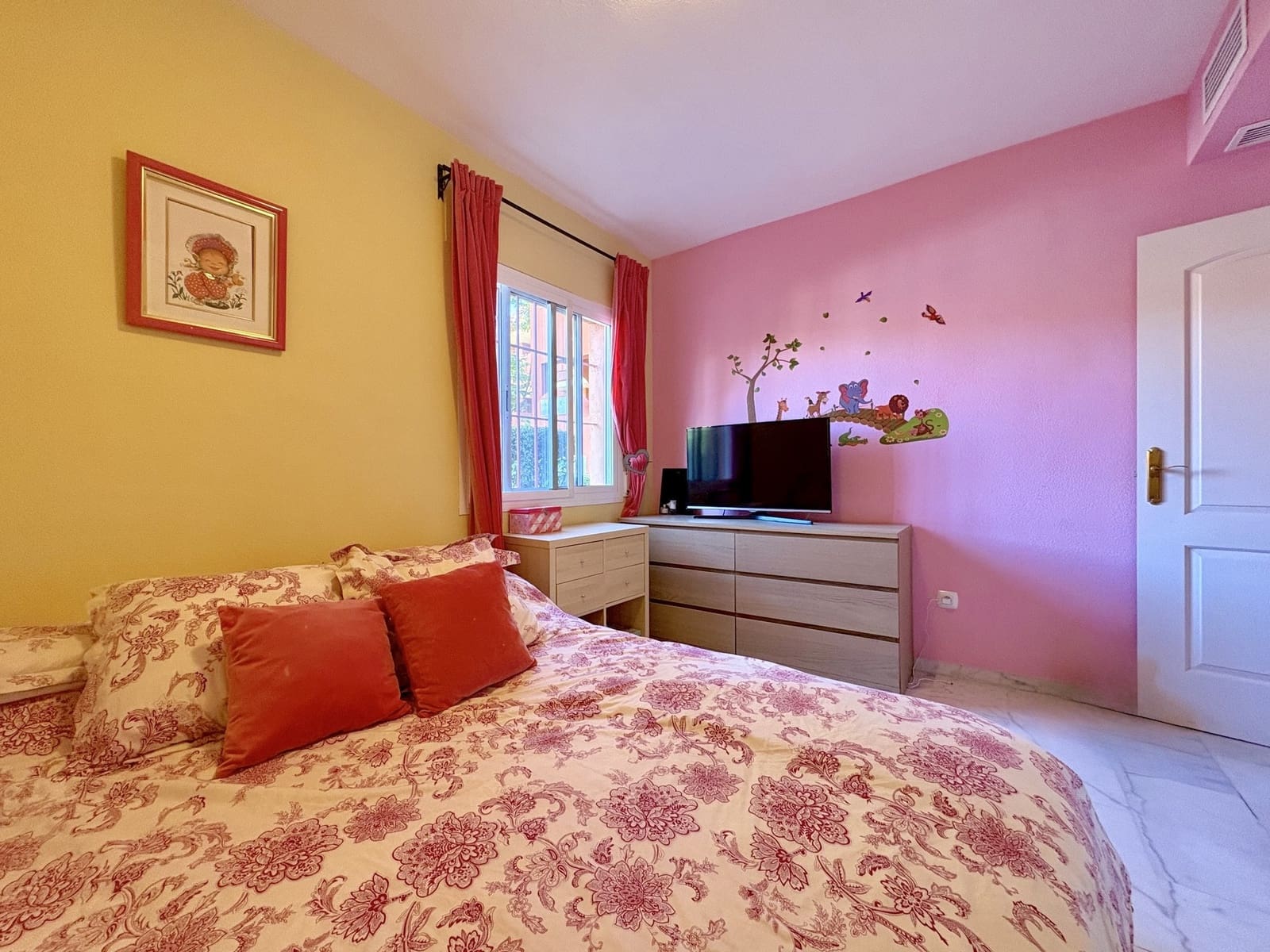 2 slaapkamer Appartement te koop in Marbella met zwembad garage - € 325.000 (Ref: 9849456)