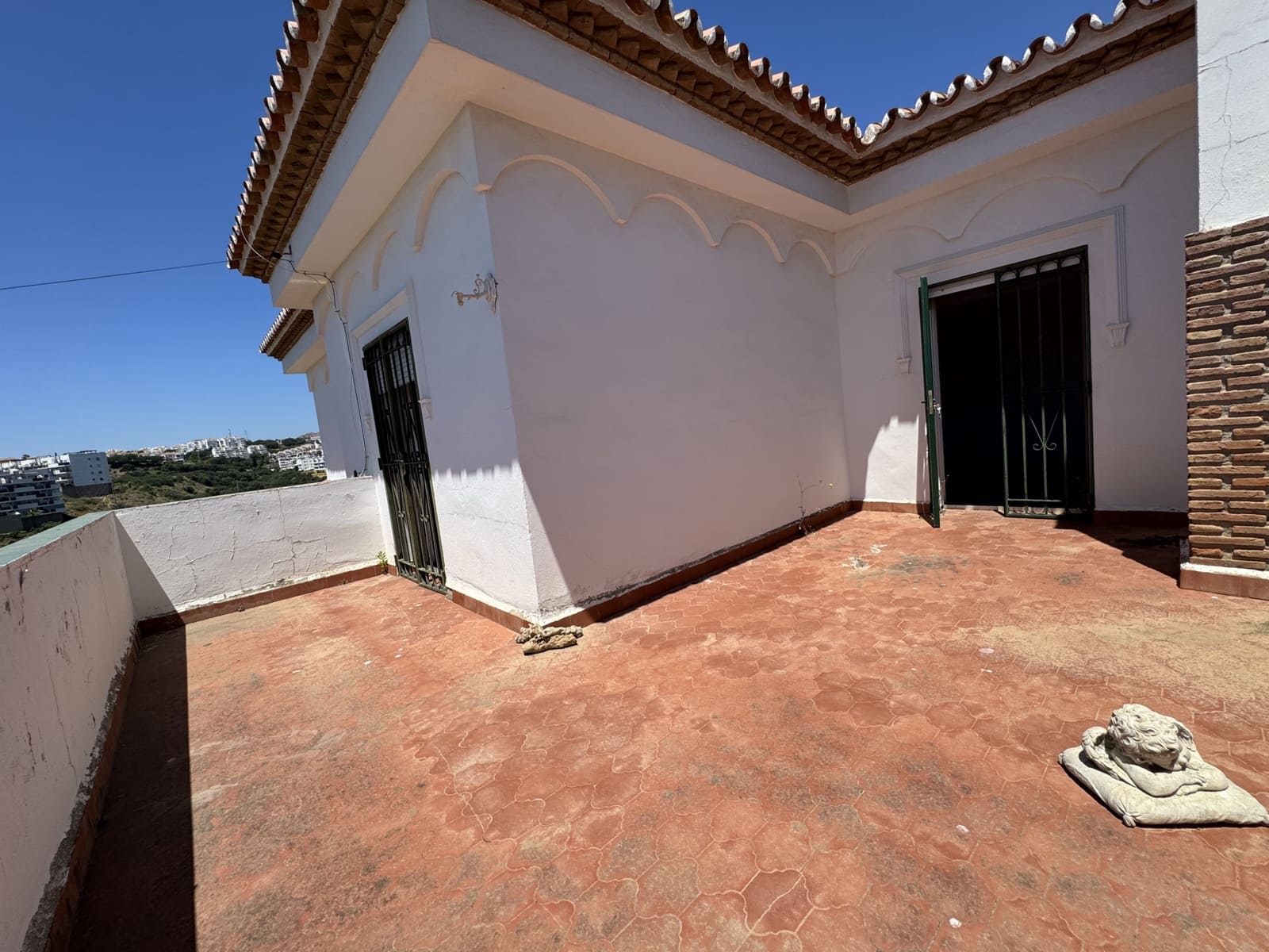 5 soveværelse Villa til salg i Torrenueva med swimmingpool garage - € 1.325.000 (Ref: 9849457)