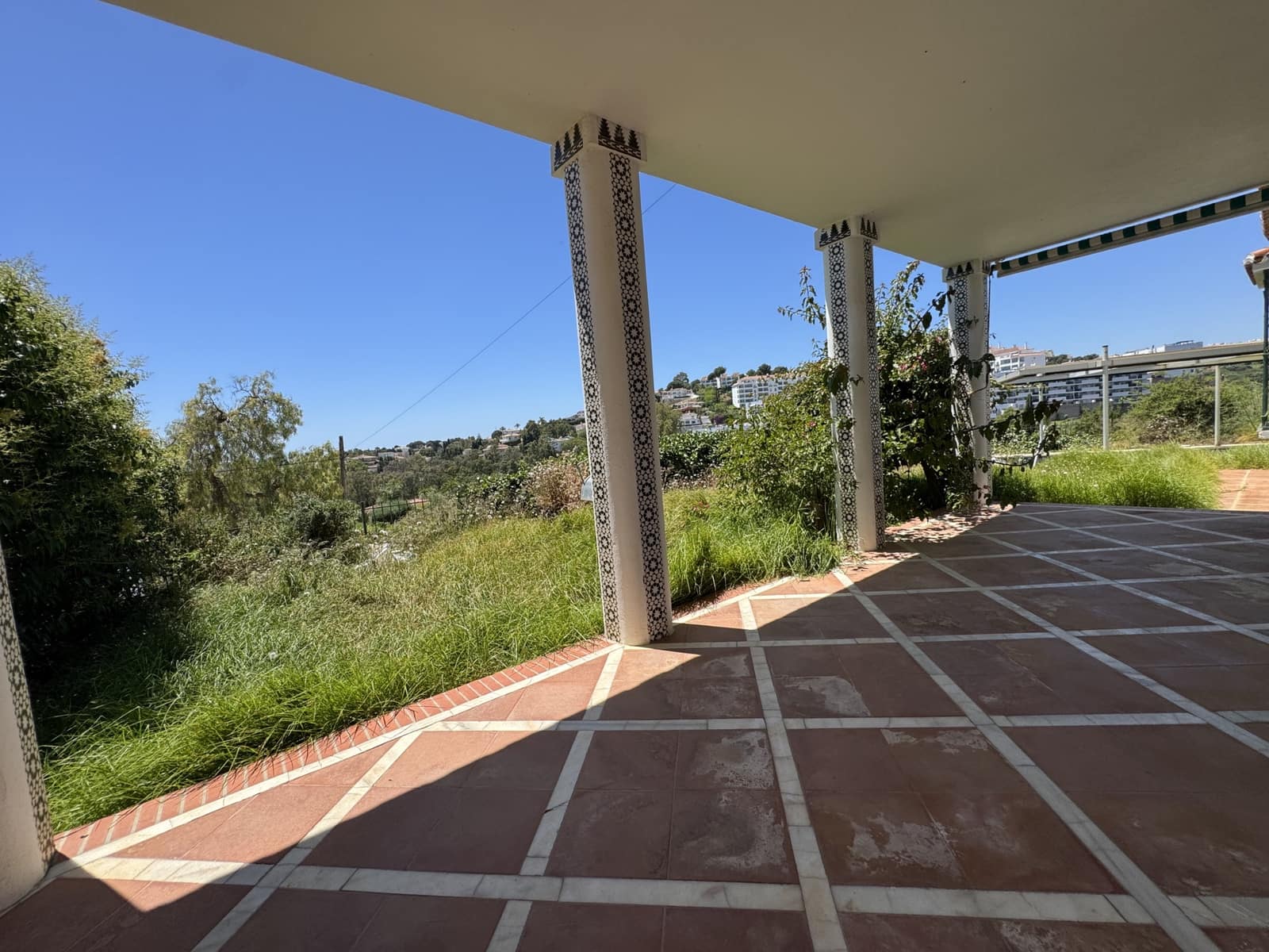5 bedroom Villa for sale in Torrenueva with pool garage - € 1,230,000 (Ref: 9849457)