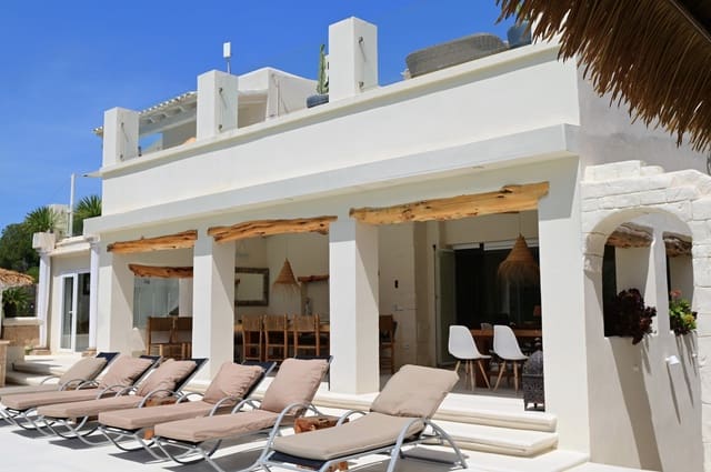 15 soveværelse Villa til salg i Santa Eulalia / Santa Eularia med swimmingpool - € 6.000.000 (Ref: 9851849)