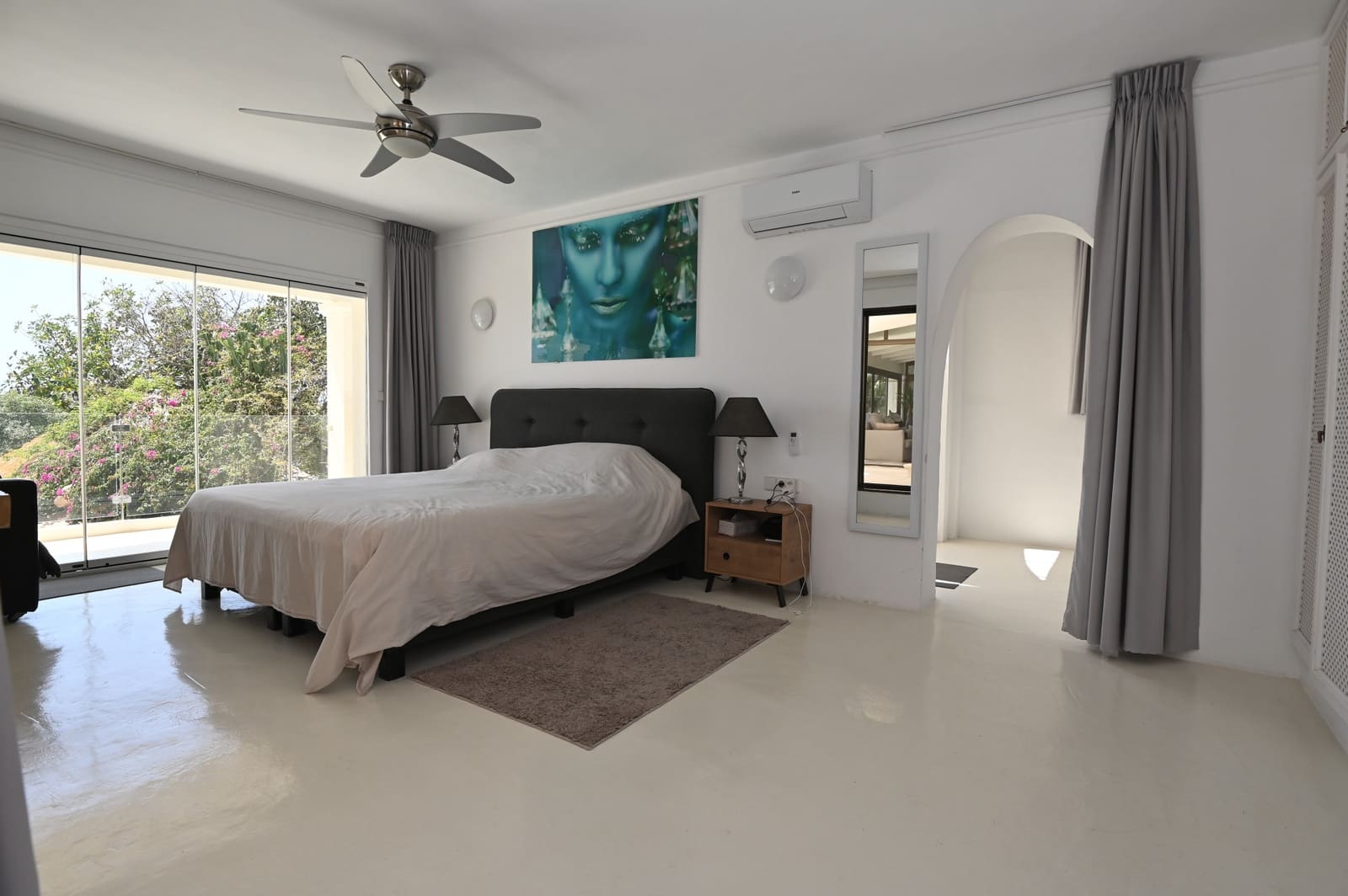 15 bedroom Villa for sale in Santa Eulalia / Santa Eularia with pool - € 6,000,000 (Ref: 9851849)