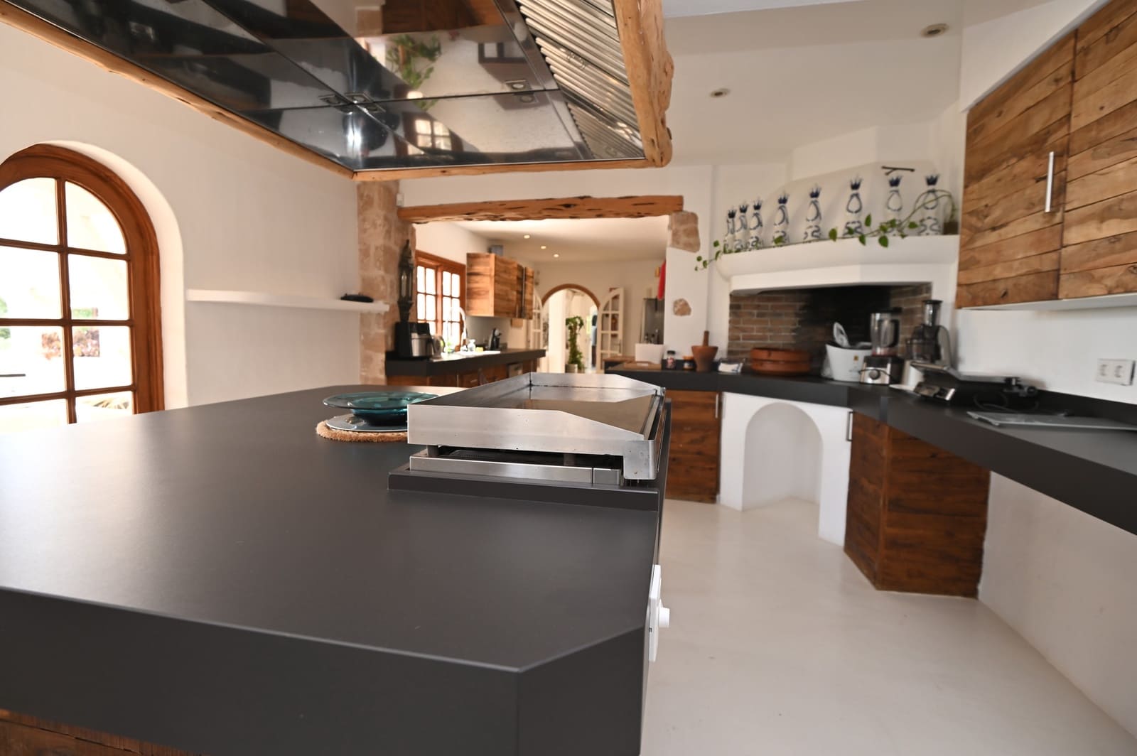 15 bedroom Villa for sale in Santa Eulalia / Santa Eularia with pool - € 6,000,000 (Ref: 9851849)