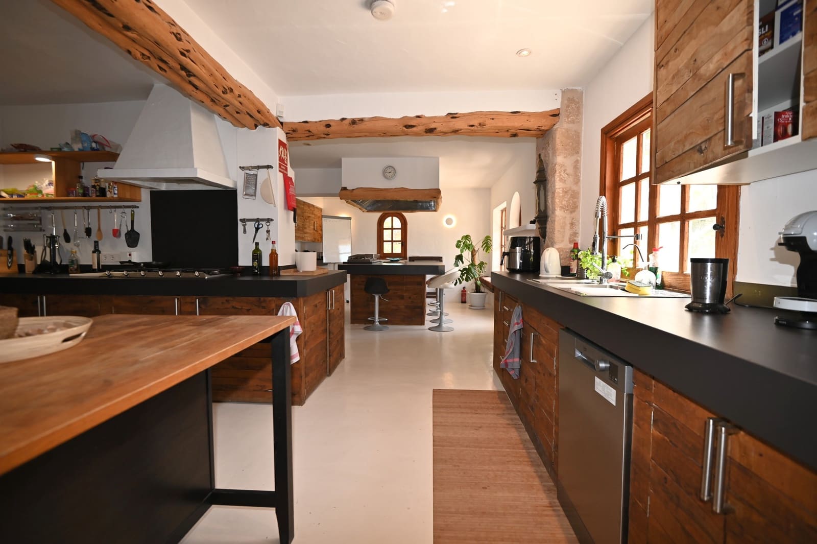 15 bedroom Villa for sale in Santa Eulalia / Santa Eularia with pool - € 6,000,000 (Ref: 9851849)