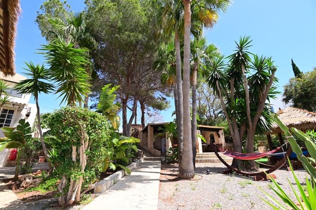 15 soveværelse Villa til salg i Santa Eulalia / Santa Eularia med swimmingpool - € 6.000.000 (Ref: 9851849)