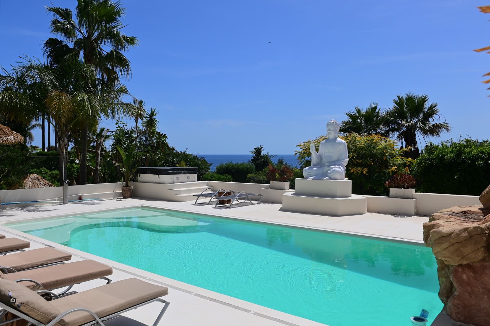 15 bedroom Villa for sale in Santa Eulalia / Santa Eularia with pool - € 6,000,000 (Ref: 9851849)