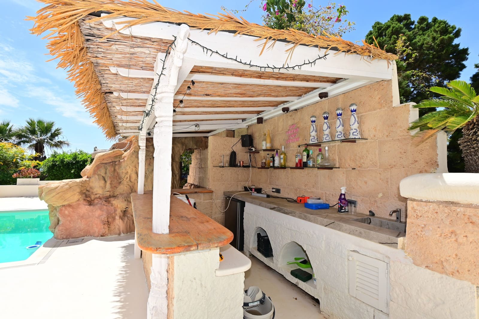 15 bedroom Villa for sale in Santa Eulalia / Santa Eularia with pool - € 6,000,000 (Ref: 9851849)