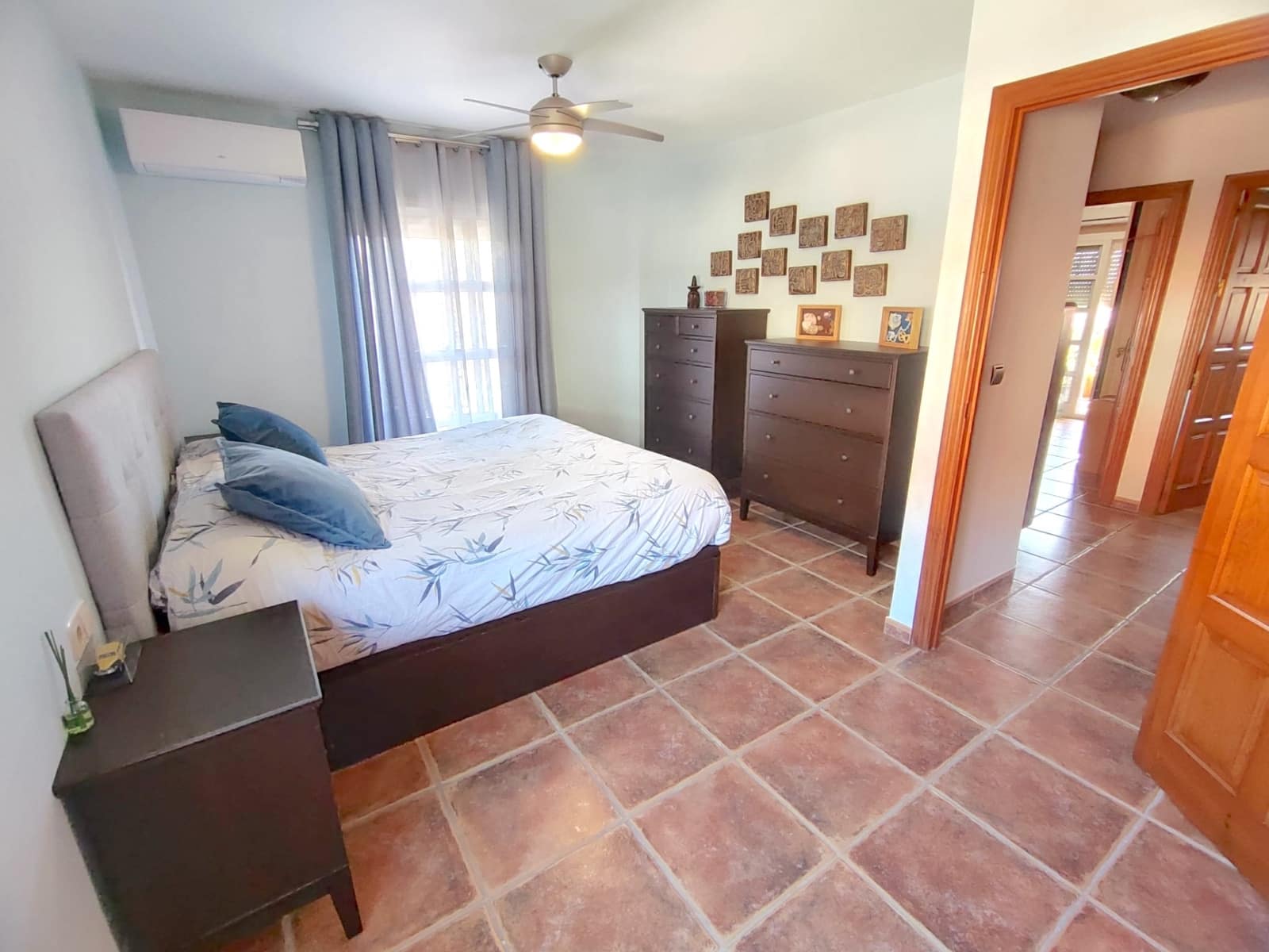 3 bedroom Townhouse for sale in Mijas Costa with pool garage - € 425,000 (Ref: 9851850)
