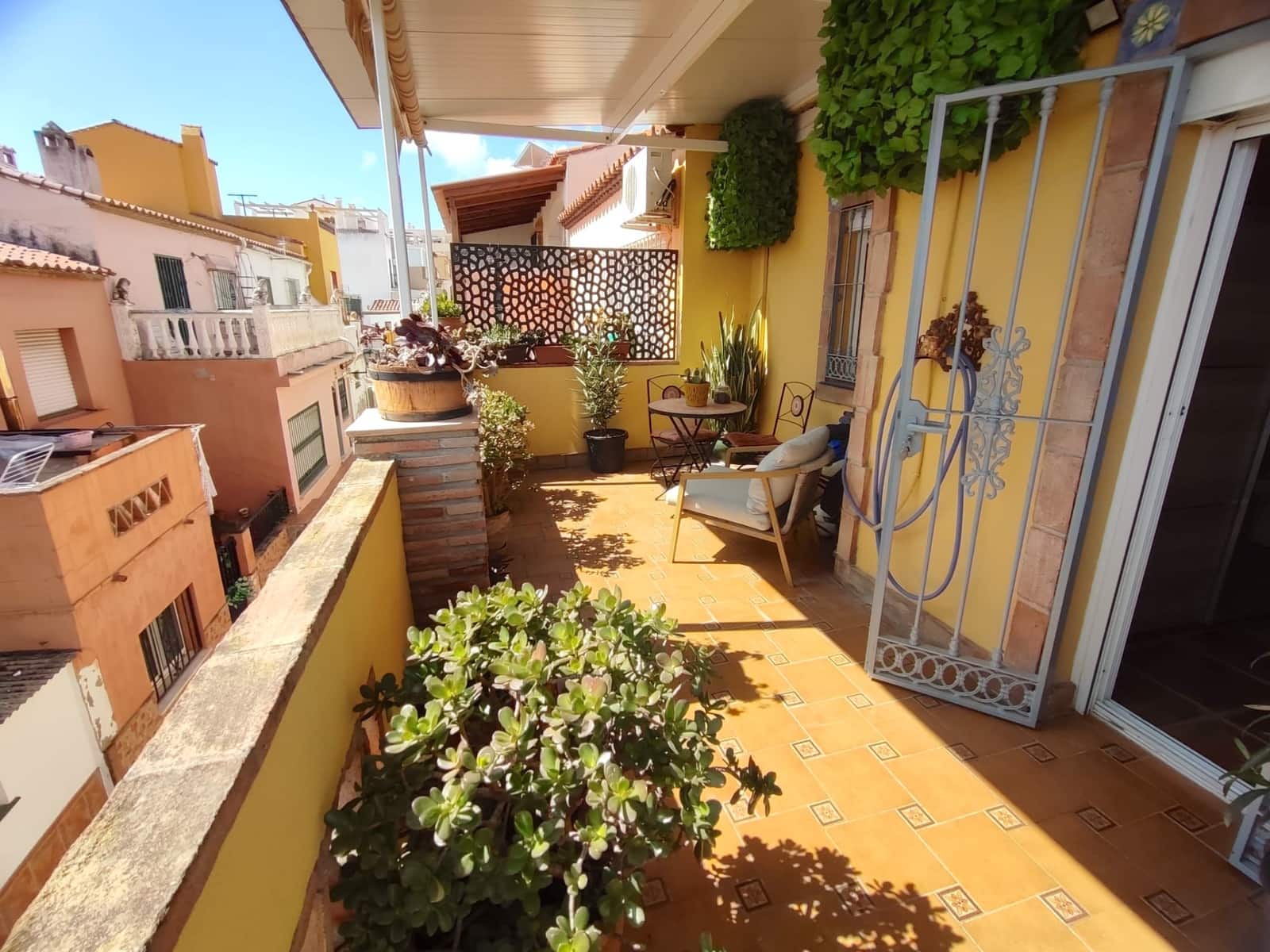 3 bedroom Townhouse for sale in Mijas Costa with pool garage - € 425,000 (Ref: 9851850)