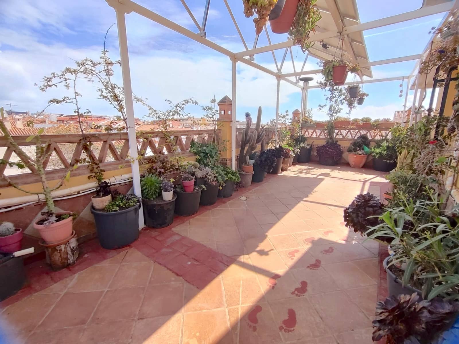 3 bedroom Townhouse for sale in Mijas Costa with pool garage - € 425,000 (Ref: 9851850)