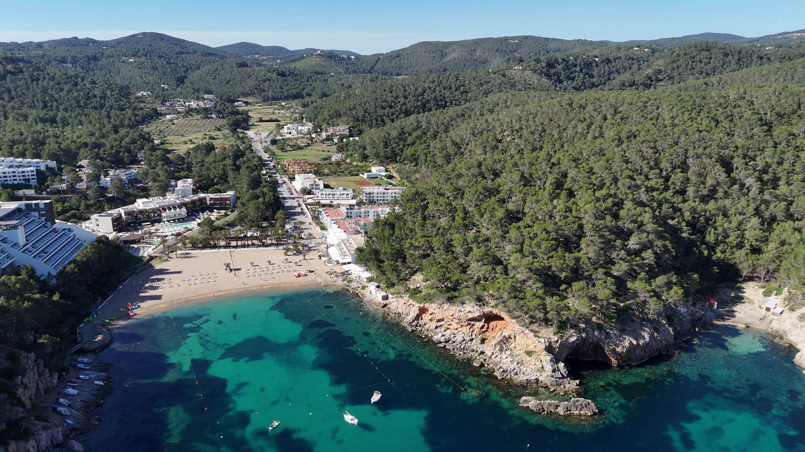 3 soveværelse Semi-Rækkehus til salg i San Miguel / Sant Miquel de Balansat med swimmingpool garage - € 1.595.000 (Ref: 9858124)