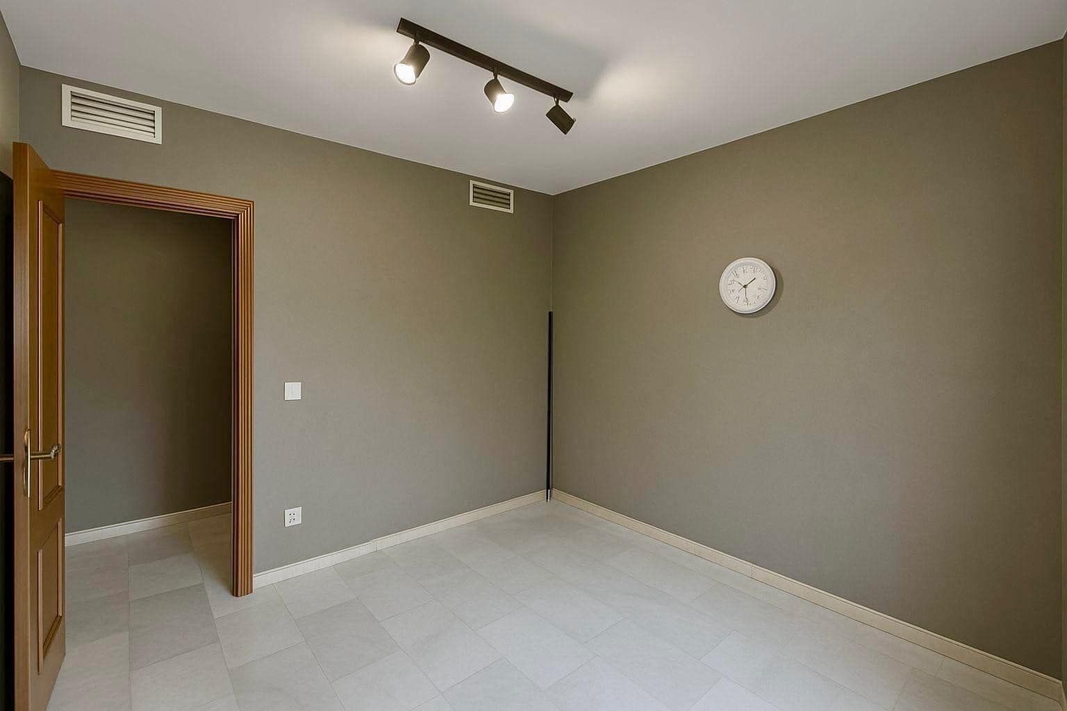 3 bedroom Apartment for sale in Malaga city - € 360,000 (Ref: 9865256)