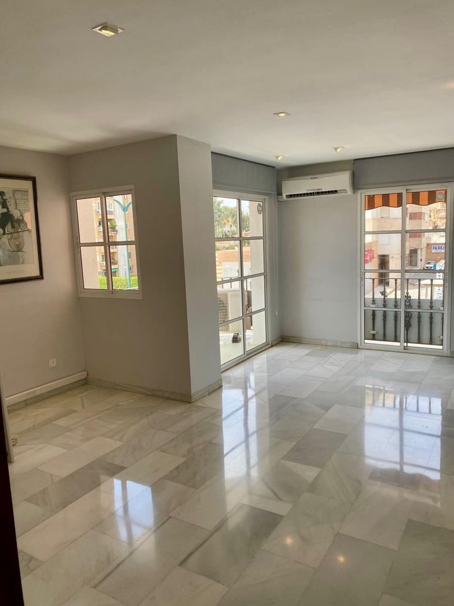 3 bedroom Apartment for sale in Malaga city - € 360,000 (Ref: 9865256)