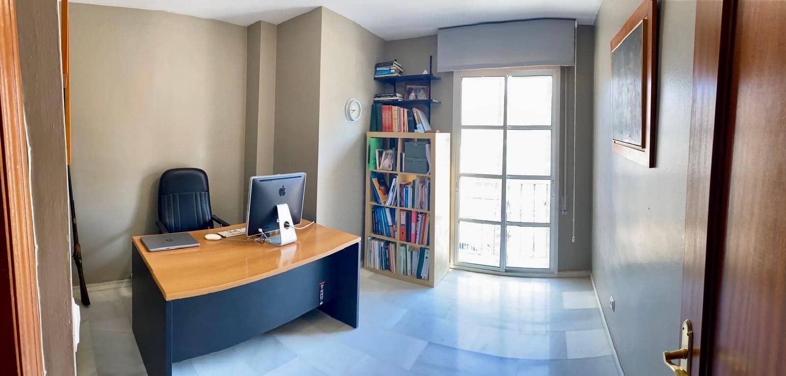 3 bedroom Apartment for sale in Malaga city - € 360,000 (Ref: 9865256)