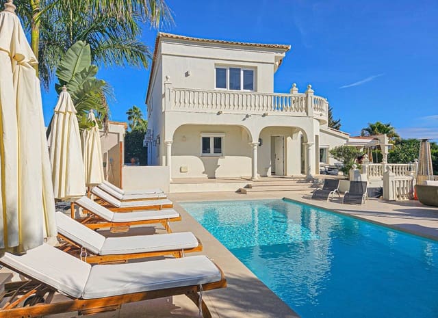 5 chambre Villa/Maison à vendre à El Faro, Mijas avec piscine garage - 1 495 000 € (Ref: 9865257)