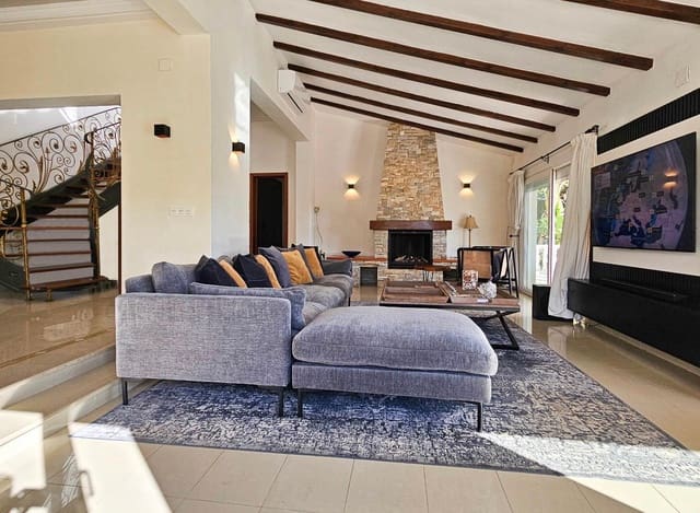 5 chambre Villa/Maison à vendre à El Faro, Mijas avec piscine garage - 1 495 000 € (Ref: 9865257)