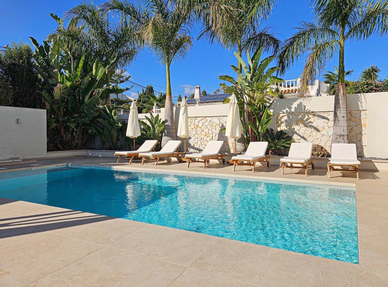 5 chambre Villa/Maison à vendre à El Faro avec piscine garage - 1 495 000 € (Ref: 9865257)