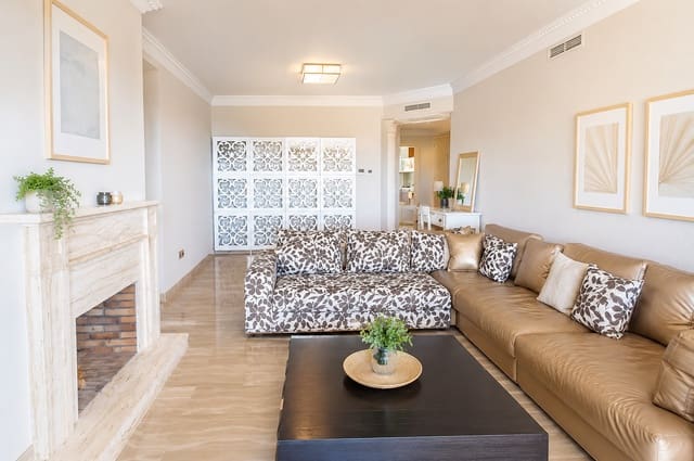 3 soveværelse Lejlighed til salg i La Carolina - Guadalpín, Marbella med swimmingpool garage - € 895.000 (Ref: 9873588)