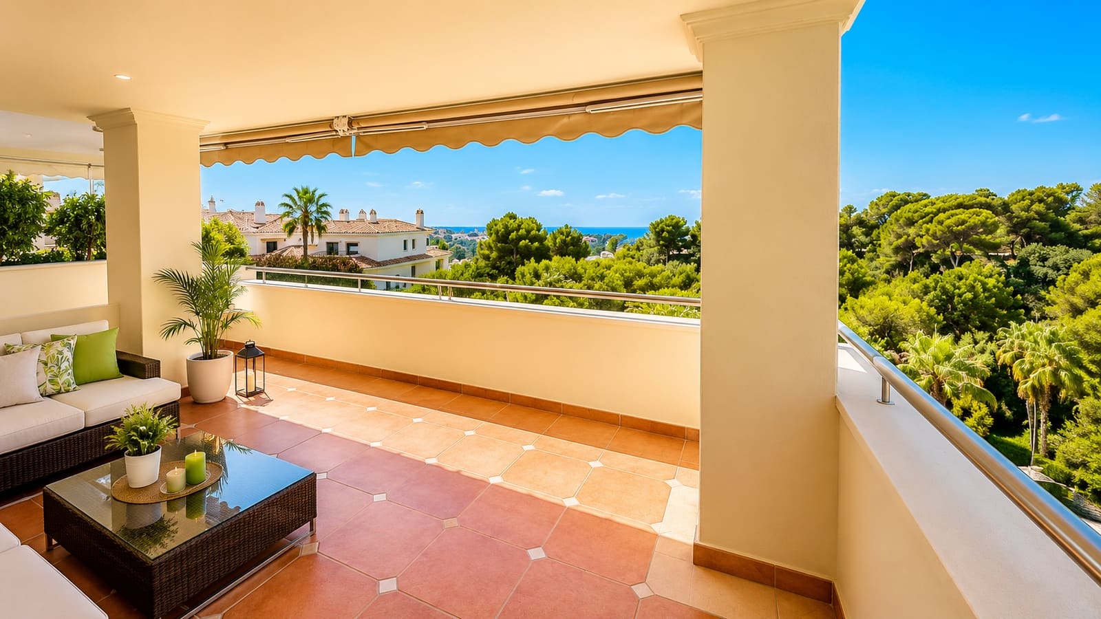 3 bedroom Apartment for sale in Marbella with pool garage - € 895,000 (Ref: 9873588)