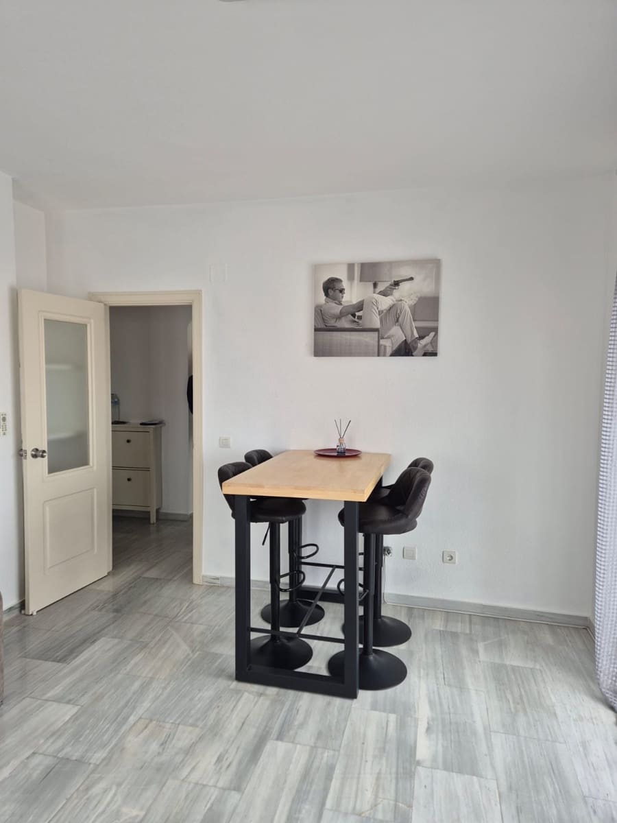 2 bedroom Apartment for sale in Torremolinos with pool garage - € 380,000 (Ref: 9873590)