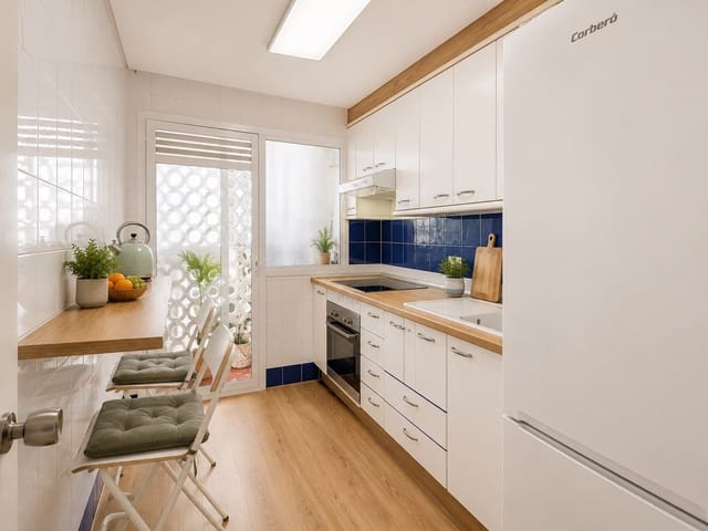 2 soverom Leilighet til salgs i Torremolinos med svømmebasseng garasje - € 350 000 (Ref: 9873590)