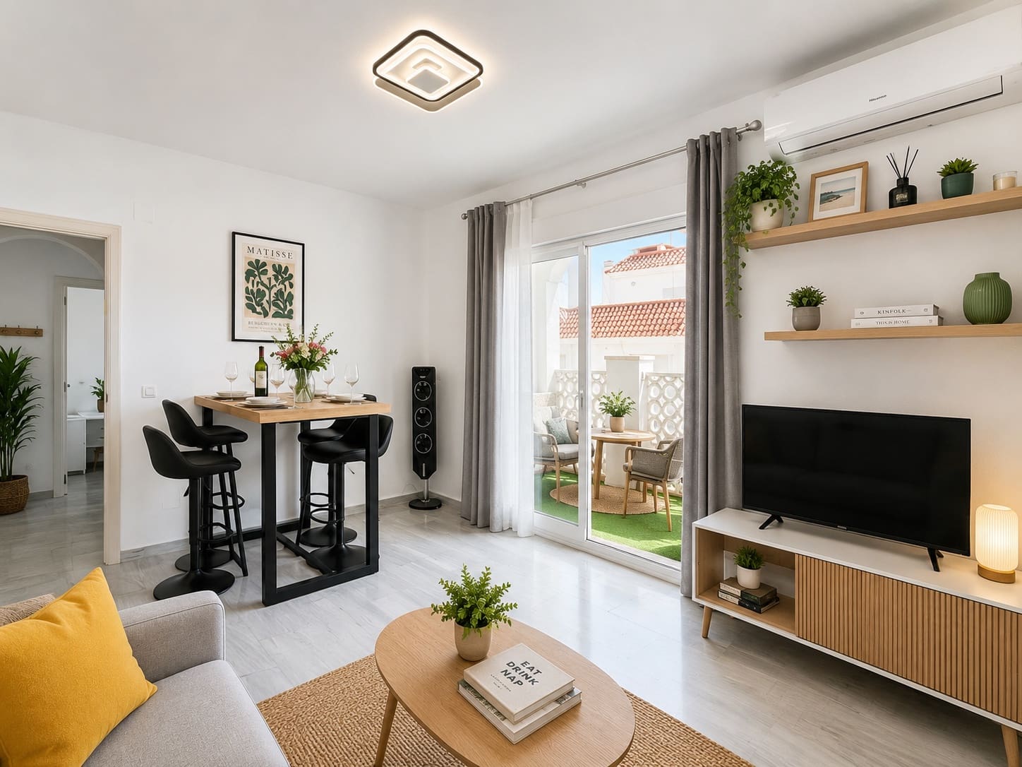 2 soverom Leilighet til salgs i Torremolinos med svømmebasseng garasje - € 350 000 (Ref: 9873590)