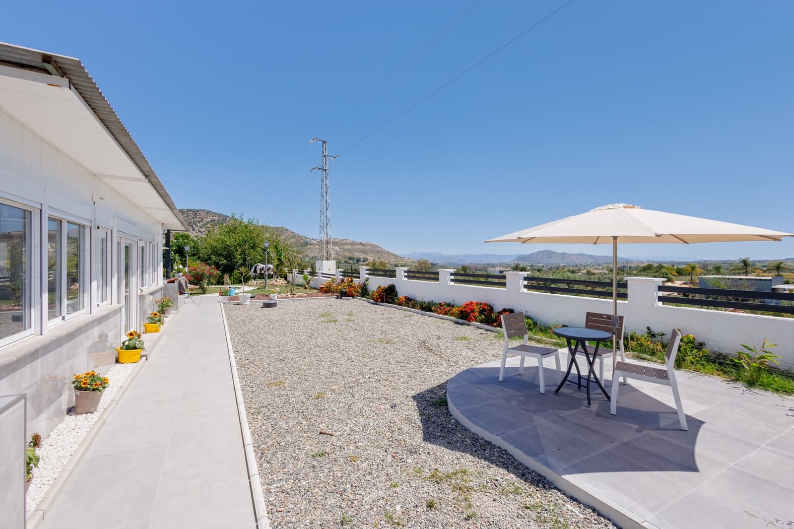 6 soverom Villa til salgs i Coin med svømmebasseng garasje - € 795 000 (Ref: 9873591)