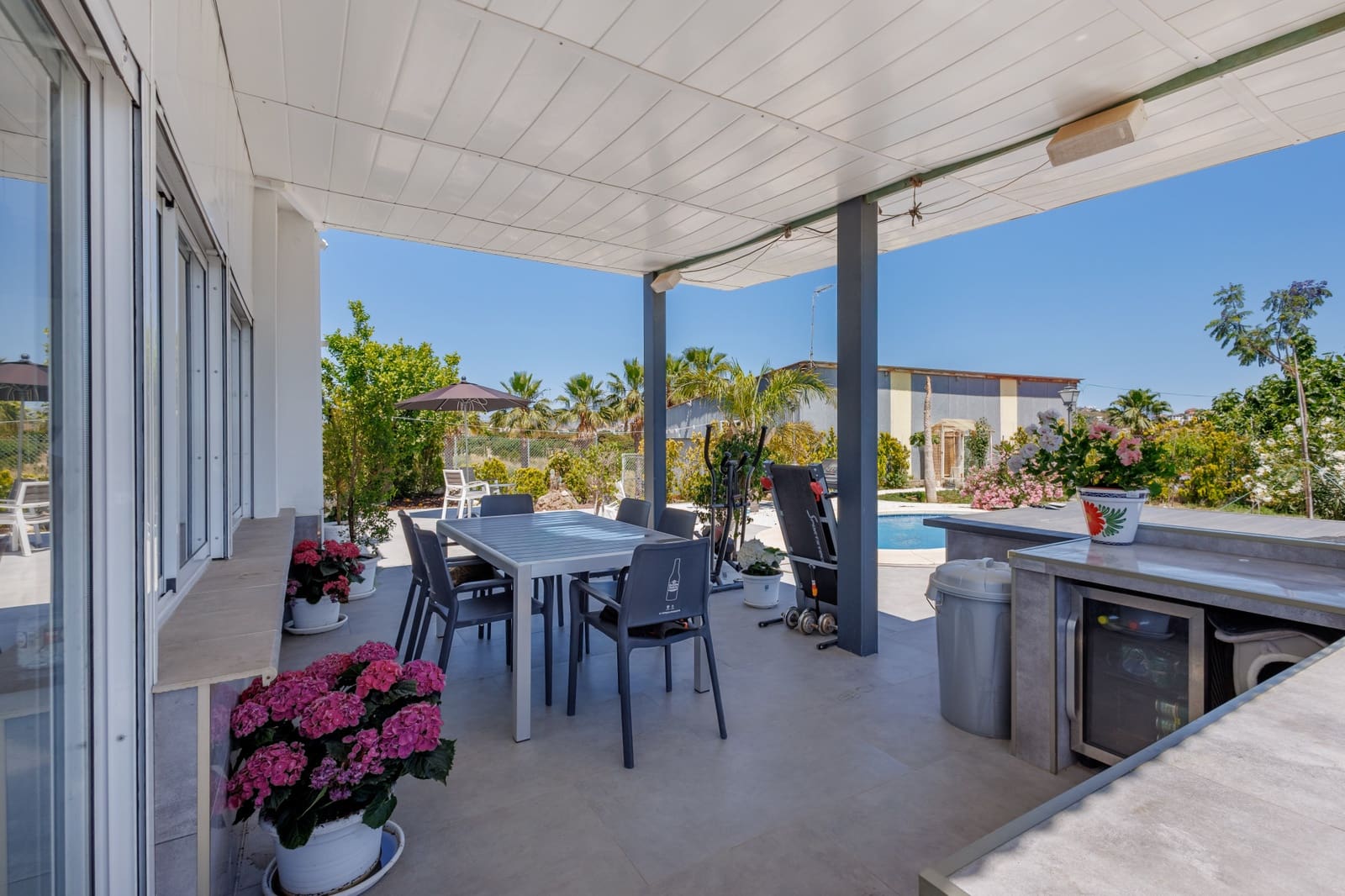 6 soverom Villa til salgs i Coin med svømmebasseng garasje - € 795 000 (Ref: 9873591)