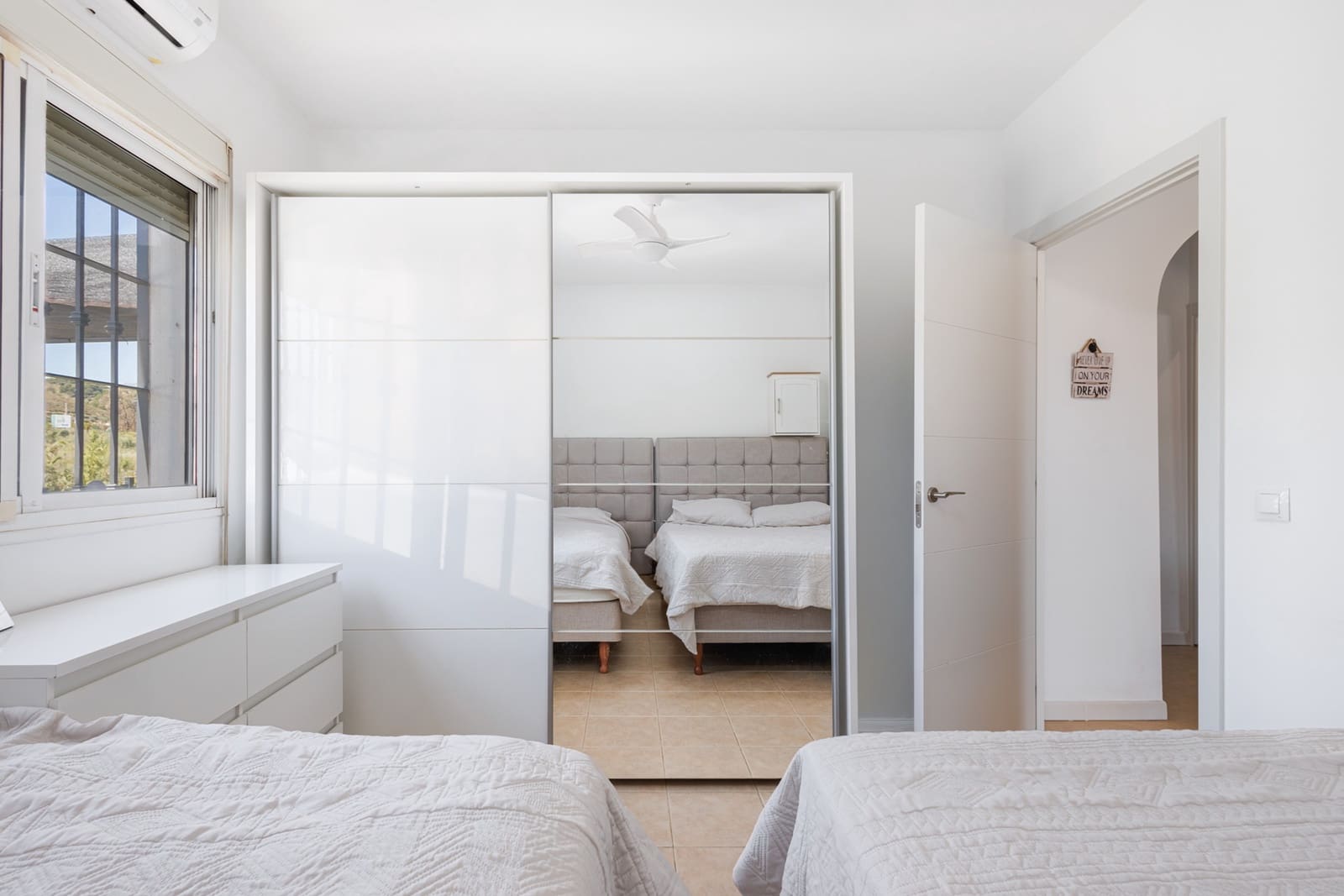 6 soverom Villa til salgs i Coin med svømmebasseng garasje - € 795 000 (Ref: 9873591)